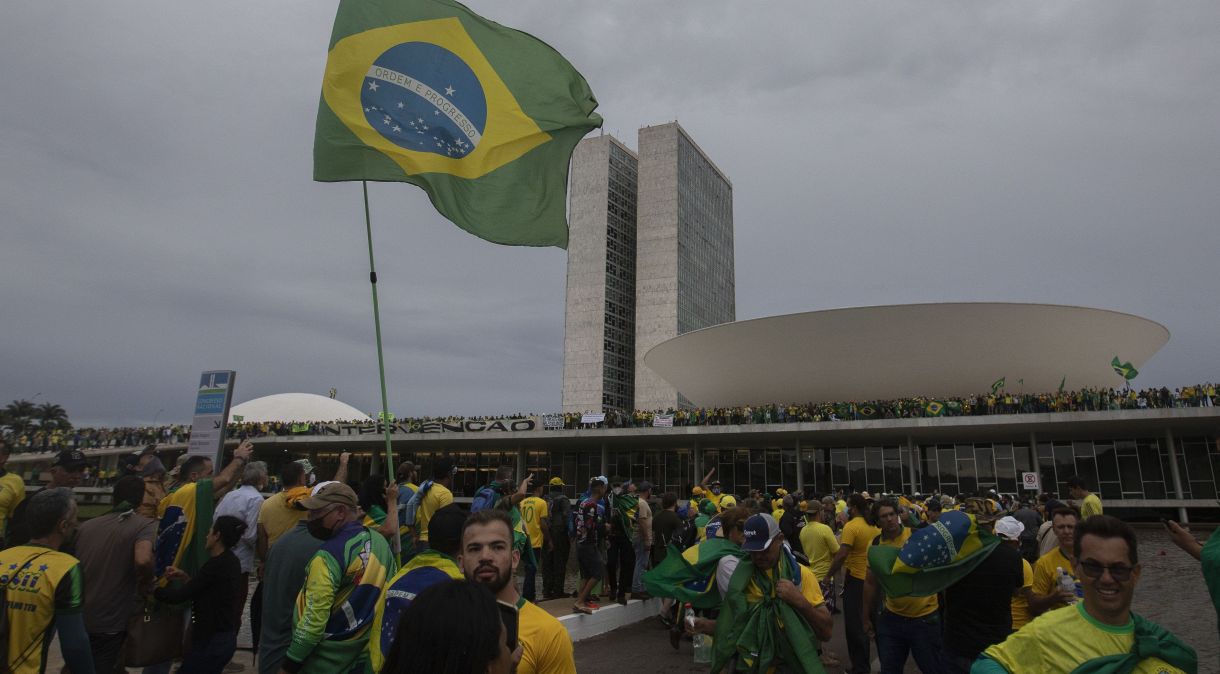 Atos criminosos em Brasília no dia 8 de janeiro de 2023