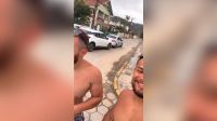 Motorista dá cantada em turistas e bate o carro no litoral de SP; veja o vídeo