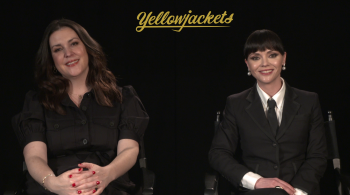 Atriz faz parte do elenco de "Yellowjackets"; produção estreia nova temporada no Paramount+ 