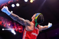 Bia Ferreira supera colombiana e é bicampeã mundial de boxe