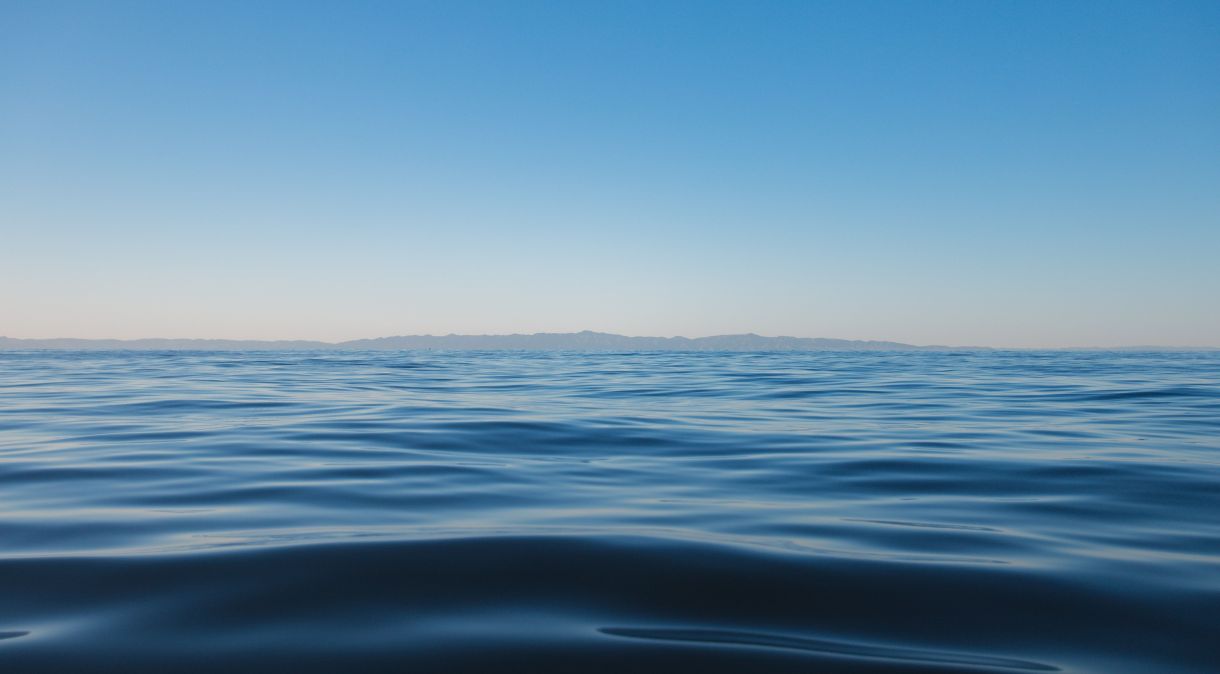 Professor da USP explica que aumento nas temperaturas do oceano pode impactar no acesso à água e energia