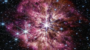 Observatório espacial capturou uma imagem cintilante de uma estrela Wolf-Rayet chamada WR 124 na constelação de Sagitário