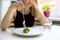 Microbiota intestinal afeta diretamente a anorexia, sugere estudo