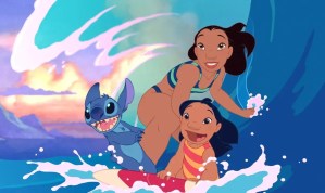 Remake live-action de Lilo & Stitch provoca debate sobre colorismo em Hollywood