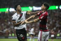 Vasco tem perdido espaço como maior rival de flamenguistas, mostra pesquisa