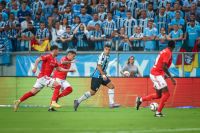 Grêmio provoca Internacional após eliminação na Libertadores; veja