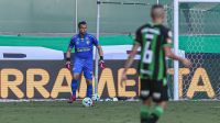 Fábio se torna 3º goleiro do mundo com mais jogos sem sofrer gol na história