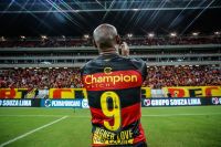 Vagner Love não deve mais vestir a camisa do Sport