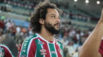 Experiente lateral foi substituído ainda no primeiro tempo em jogo da Libertadores