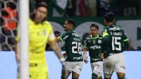 Palmeiras controla o Corinthians e vence com autoridade pelo Brasileirão