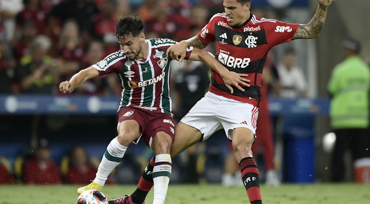 Partida entre Flamengo e Fluminense, válida pela pela final do Campeonato Carioca, realizada no Estádio Jornalista Mário Filho,(Maracanã)