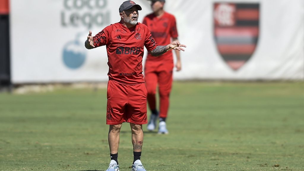 Jorge Sampaoli comandando treino do Flamengo