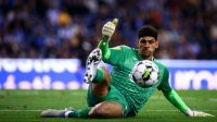 Conheça o goleiro brasileiro eleito o melhor do mês em Portugal