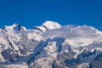 Avalanche nos Alpes franceses deixa ao menos quatro esquiadores mortos