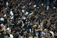 Organizadas do Corinthians convocam protesto na porta do CT