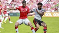 No Beira-Rio, Internacional vence Flamengo de virada pelo Brasileirão