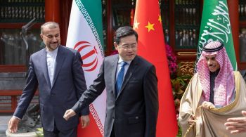 Com mediação de Pequim, as potências regionais trabalham para a retomada de relações diplomáticas; representantes se reúnem depois de sete anos 