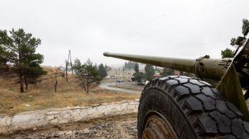 País anunciou a instalação de posto de controle em rota terrestre e alegou que medida visa impedir o trânsito de armas; governo armênio diz que medida viola cessar-fogo entre os dois países assinado em 2020