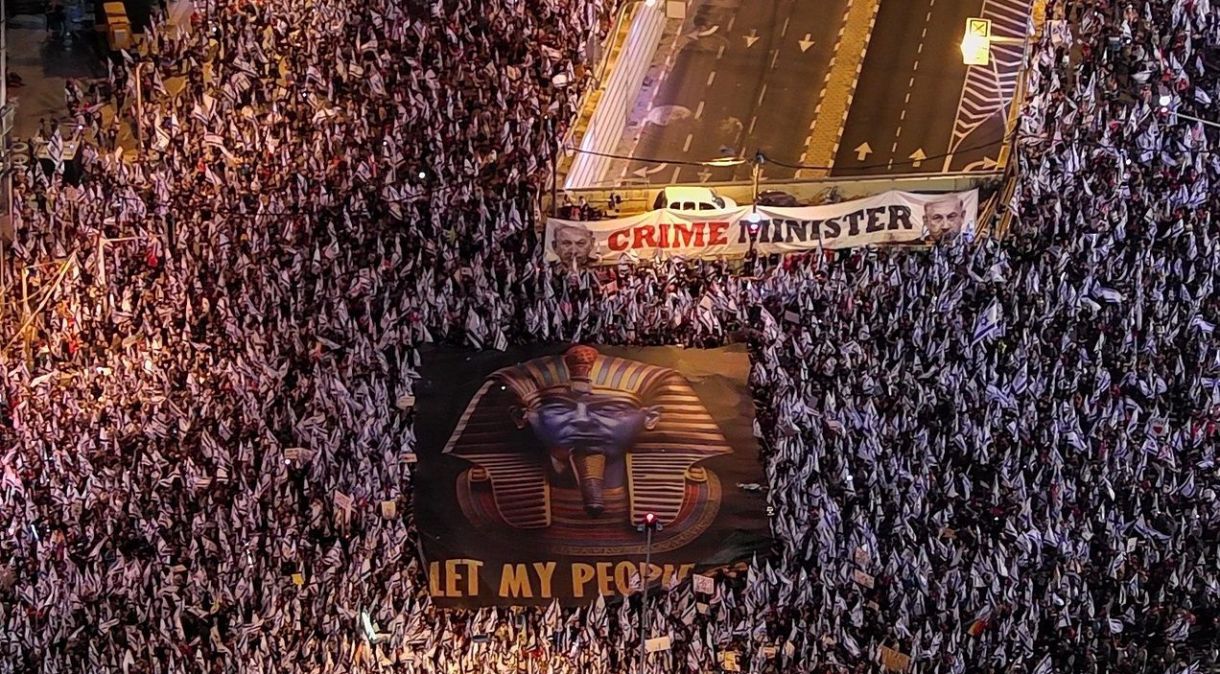 Protesto em Tel Aviv contra primeiro-ministro de Israel