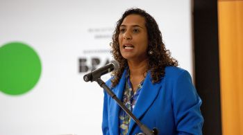 A ministra alega, em publicação nas redes sociais, que foi ao estádio para assinar uma ação do governo federal de combate ao racismo no esporte