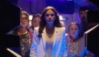 Bruna Marquezine se emociona ao assistir trailer de sua estreia em Hollywood; veja