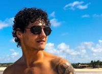 Influencer de 27 anos morre devido a reação alérgica grave a camarão em Natal