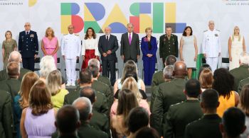 Foram 56 oficiais do Exército Brasileiro, da Marinha do Brasil e da Força Aérea Brasileira (FAB)