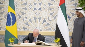 Em Abu Dhabi, presidente tornou a afirmar que a paz é a melhor forma para restabelecer um processo de conversação entre Rússia e Ucrânia