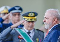 Após evitar cerimônias sobre 60 anos do golpe, Lula vai a evento do Dia do Exército