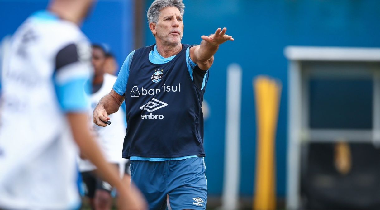 Renato Gaúcho em treino do Grêmio.