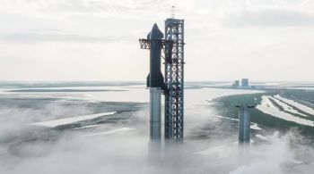 O primeiro voo teste da Starship foi cancelado em sua plataforma de lançamento no sul do Texas, nos EUA, na manhã de segunda-feira (17) devido a um problema técnico