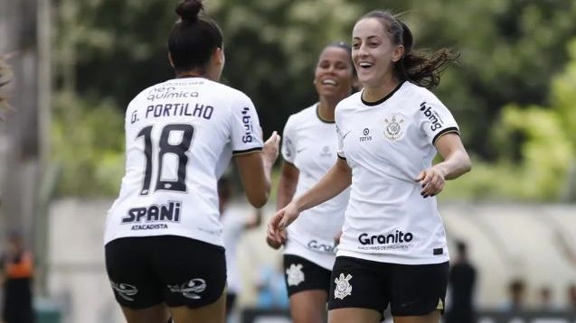Gabi Portilho comemora gol do Corinthians