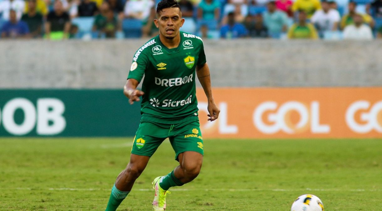 Igor Cariús no jogo contra o Palmeiras, pelo qual ele é investigado