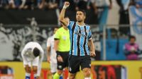 Suárez procura direção do Grêmio e informa desejo de se aposentar, diz rádio