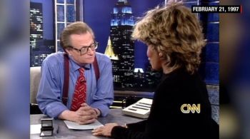 Cantora falou sobre sua vida e carreira em entrevista exclusiva ao apresentador Larry King, em 1997, contando de seu crescente sucesso na Europa e outros assuntos