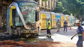 Devido à colisão, a Linha 3 (Central x Santos Dumont) está com as atividades suspensas