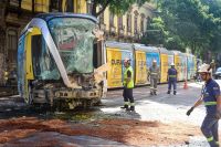 Acidente entre ônibus e VLT deixa 16 feridos no Rio de Janeiro