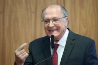 “Precisa ter investigação”, diz Alckmin sobre operação da PF contra Bolsonaro