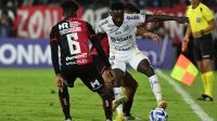 Santos sente desfalques e é derrotado pelo Newell’s Old Boys na Sul-Americana