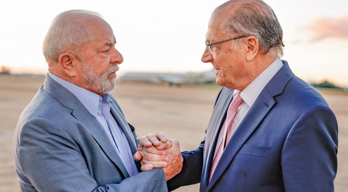 O presidente Luiz Inácio Lula da Silva (PT) e o vice, Geraldo Alckmin (PSB)