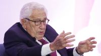 Henry Kissinger, diplomata americano e ganhador do Prêmio Nobel, morre aos 100 anos