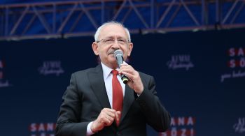 Kemal Kilicdaroglu lidera pesquisas eleitorais com ligeira vantagem sobre o atual presidente turco; Kremlin nega acusações
