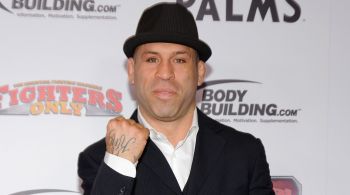 Wanderlei Silva se empolgou durante Athletico x Coritiba e teve prejuízo