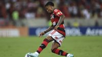 Fortaleza faz proposta por Marinho, que avalia deixar o Flamengo