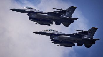 Caças F-16 devem ser enviados ao exército ucraniano nos próximos meses; presidente russo considera aeronaves como "alvos legítimos"