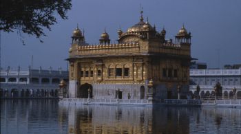 Local é o santuário mais sagrado do Sikhismo e uma das prinicipais atrações da cidade de Punjab