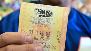 O que você faria se recebesse US$ 203 milhões? Pode sonhar alto porque com esse valor dá para fazer tudo o que você pensou e muito mais! Participe da loteria norte-americana Mega Millions, com bilhetes oficiais, daqui do Brasil, para concorrer a este grande prêmio.