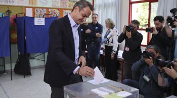 Vantagem do partido de Kyriakos Mitsotakis é grande em relação ao principal adversário, o Syriza, mas insuficiente para formar maioria no parlamento