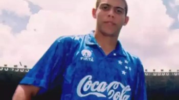 Ex-camisa 9 do Cruzeiro e hoje dono da SAF celeste, Fenômeno relembra primeiro jogo com a camisa azul