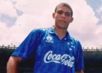 Ronaldo comemora 30 anos de sua estreia no Cruzeiro: “história linda”